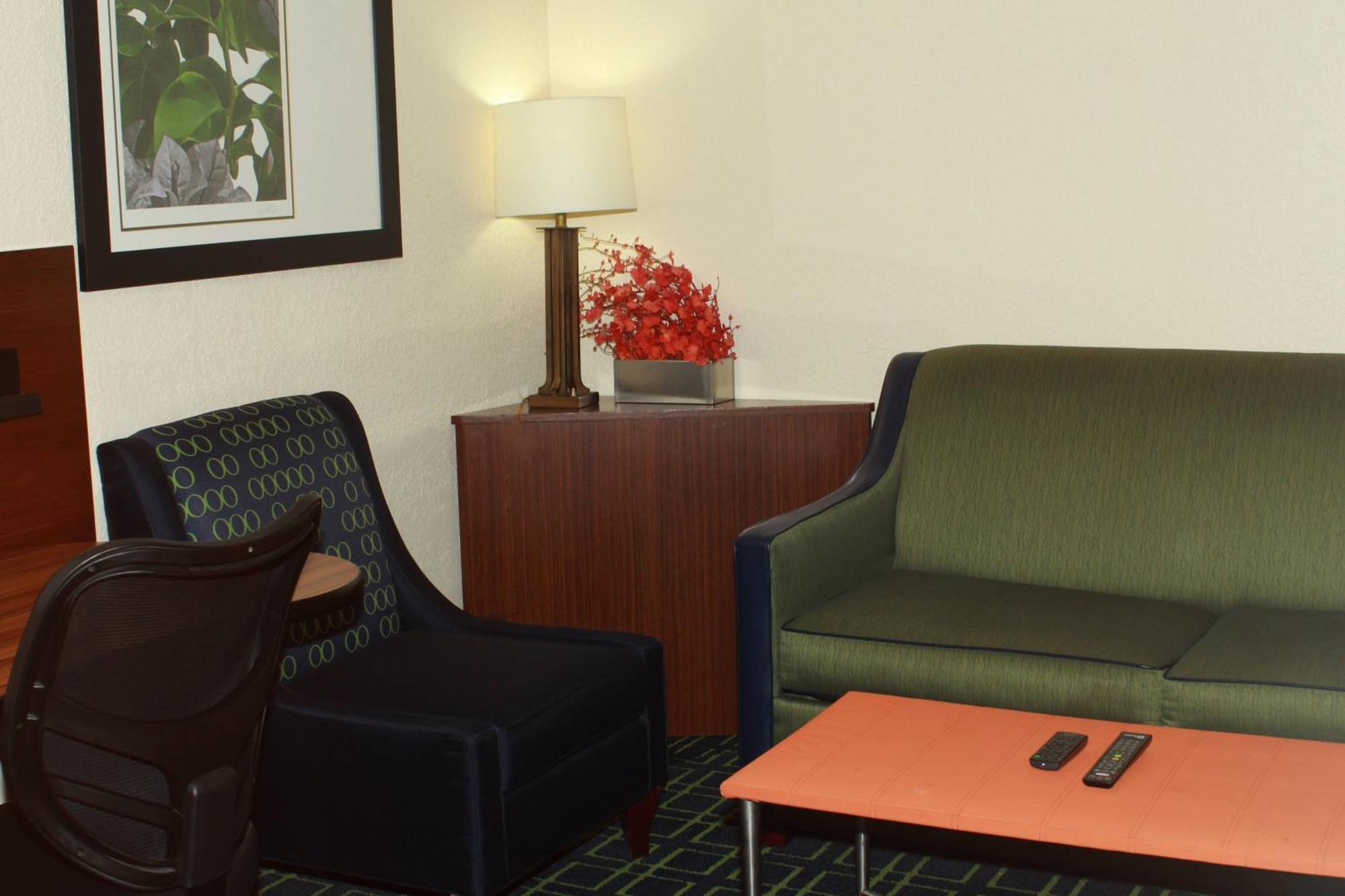 Fairfield Inn & Suites By Marriott Fairmont Exteriér fotografie