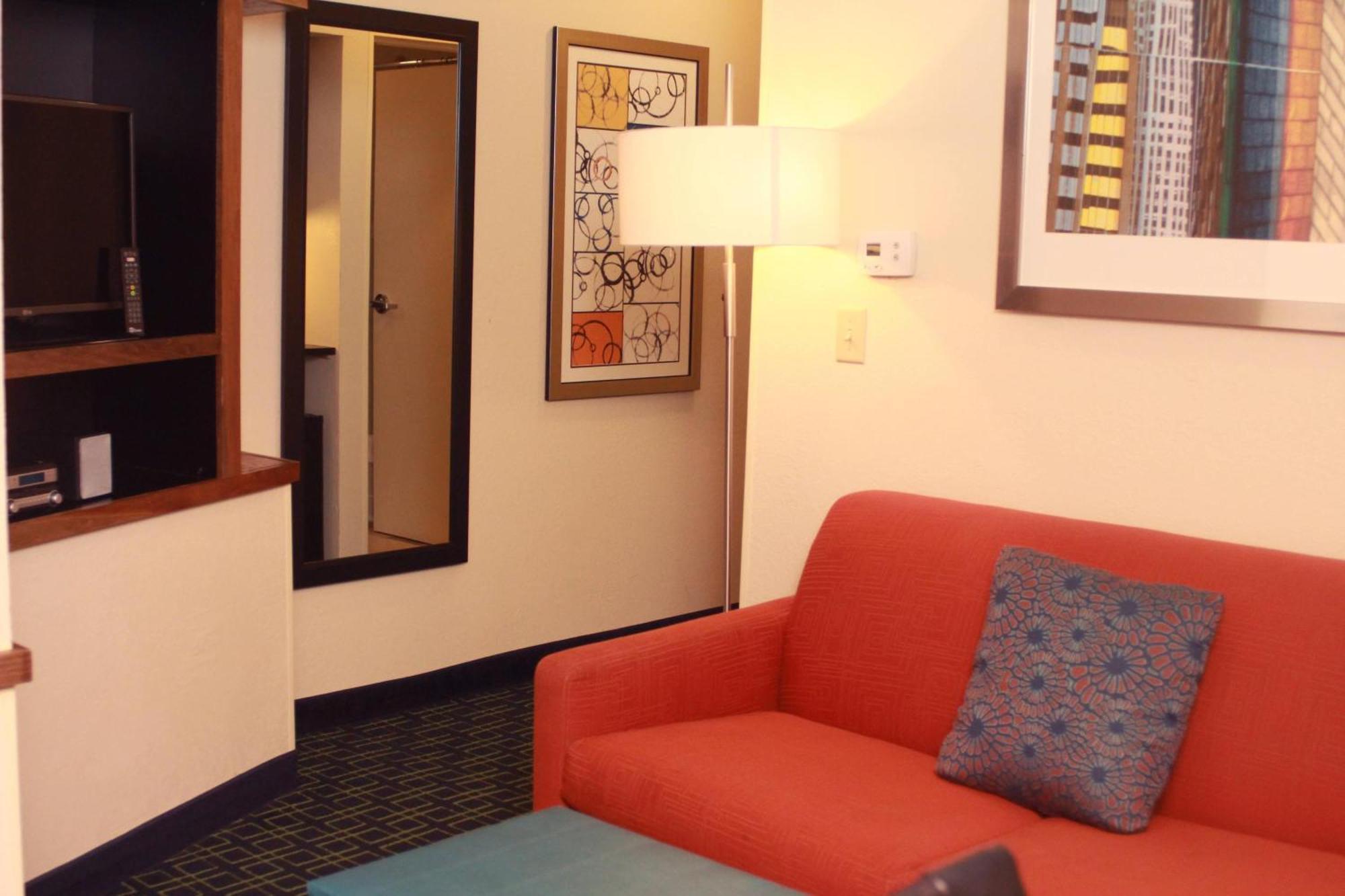 Fairfield Inn & Suites By Marriott Fairmont Exteriér fotografie